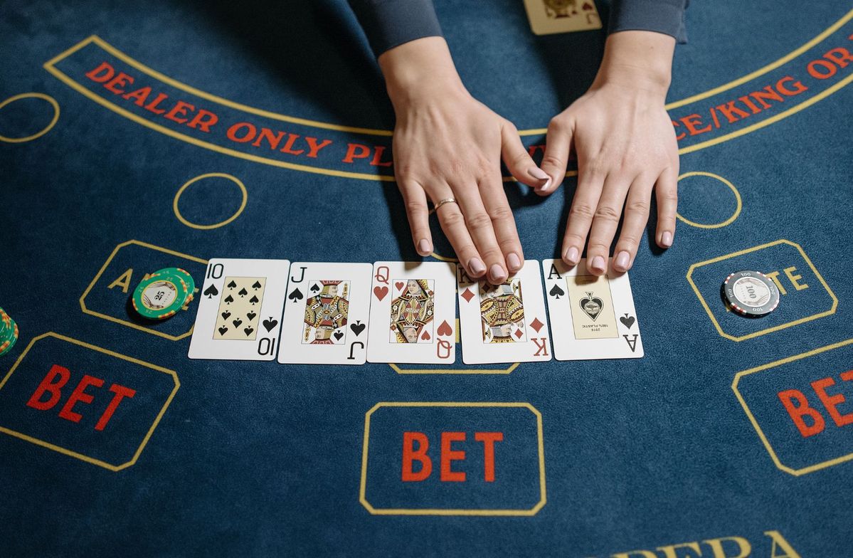 teenpattimasterapkinstall Live Casino